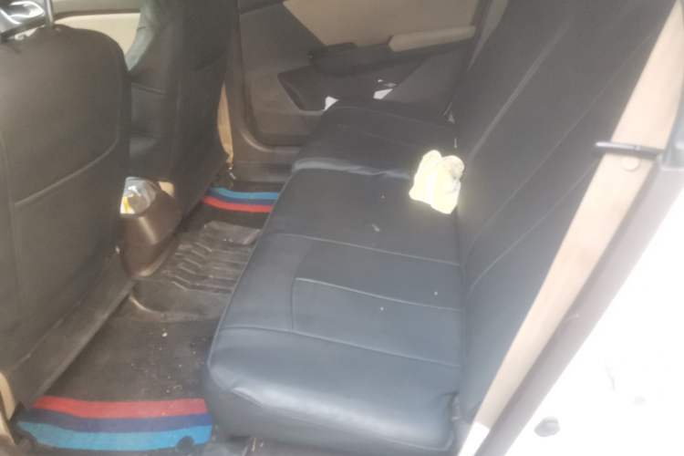 Used Baojun 310W 2017 1.5L Manual Comfort Version China VI Emission Standard Left Rear Seat