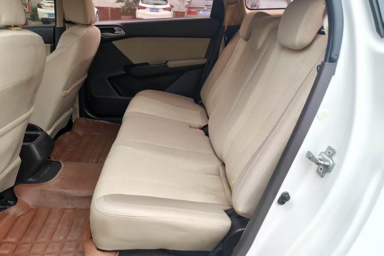 Used Baojun 310W 2017 1.5L Manual Comfort Version China V Left Rear Seat