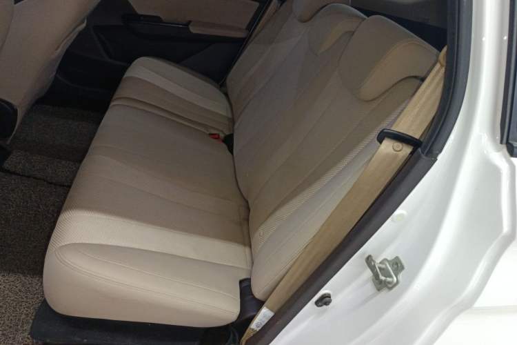 Used Baojun 310W 2017 1.5L Manual Comfort Version China V Left Rear Seat