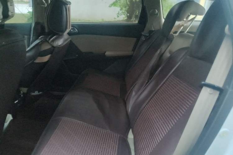 Used Baojun 310W 2017 1.5L Manual Comfort Version China V Left Rear Seat