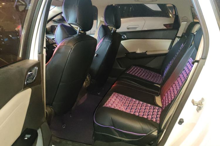 Used Baojun 310W 2017 1.5L Manual Fashion Model China V Left Rear Seat