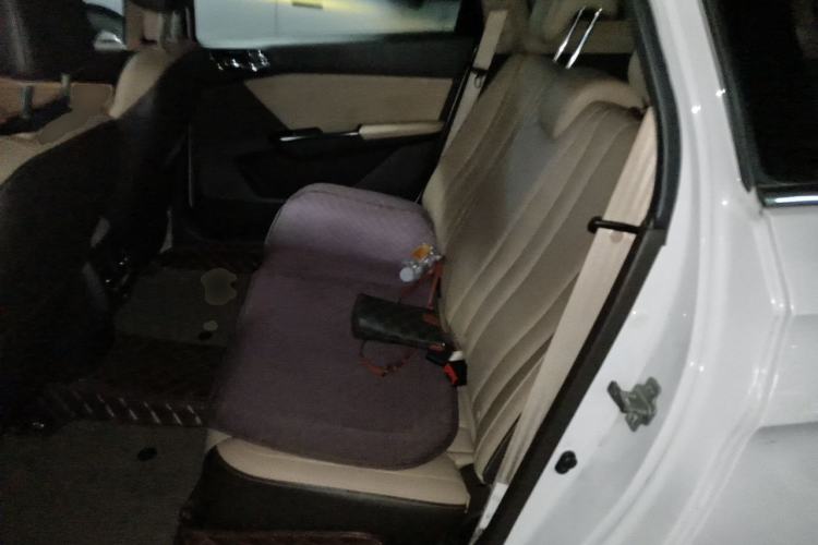 Used Baojun 310W 2017 1.5L Manual Fashion Model China V Left Rear Seat