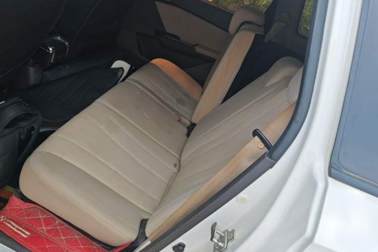 Used Baojun 310W 2017 1.5L Manual Comfort Version China V Left Rear Seat