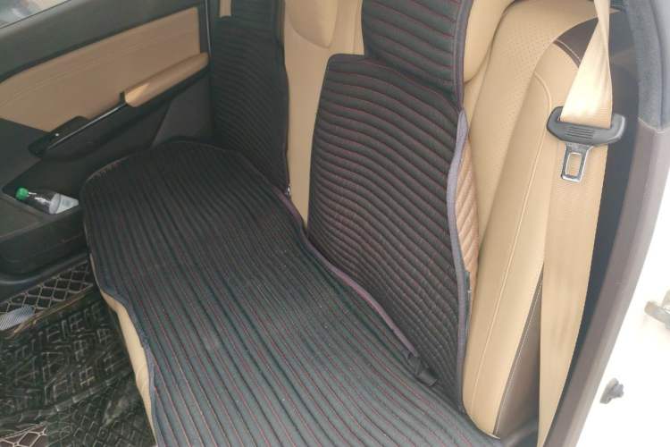 Used Baojun 310W 2017 1.5L Manual Luxury Edition China V Left Rear Seat