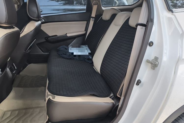 Used Baojun 310W 2017 1.5L Manual Fashion Model China V Left Rear Seat