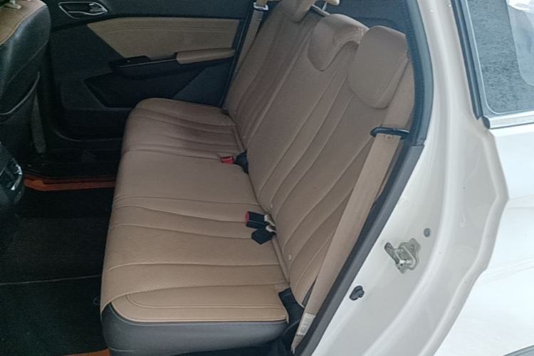 Used Baojun 310W 2017 1.5L Manual Fashion Model China V Left Rear Seat