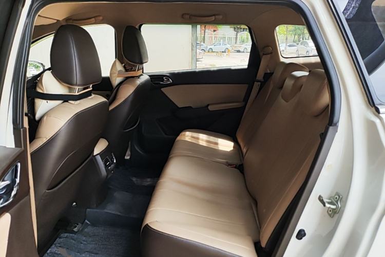 Used Baojun 310W 2017 1.5L Manual Fashion Model China V Left Rear Seat