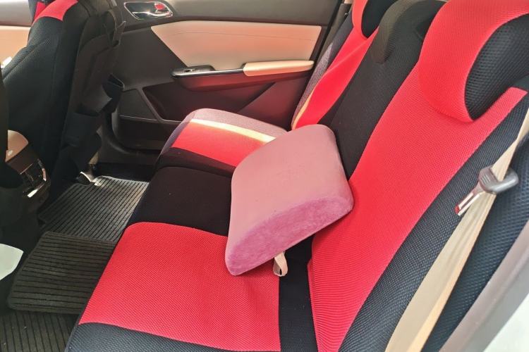 Used Baojun 310W 2017 1.5L Manual Fashion Model China V Left Rear Seat