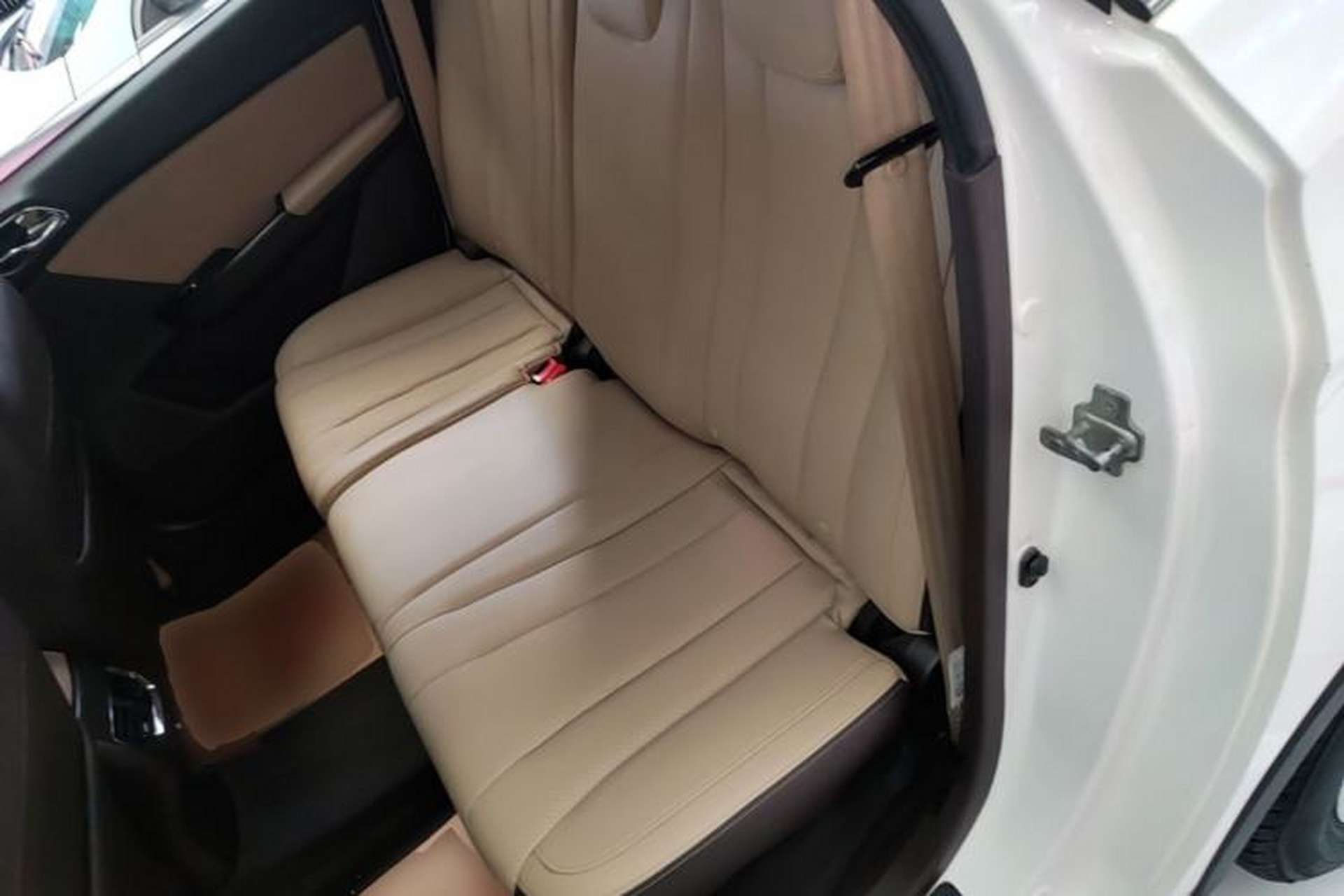 Used Baojun 310W 2017 1.5L Manual Fashion Model China V Left Rear Seat