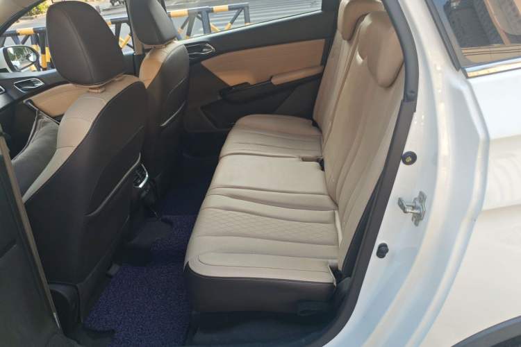 Used Baojun 310W 2017 1.5L Manual Fashion Model China V Left Rear Seat