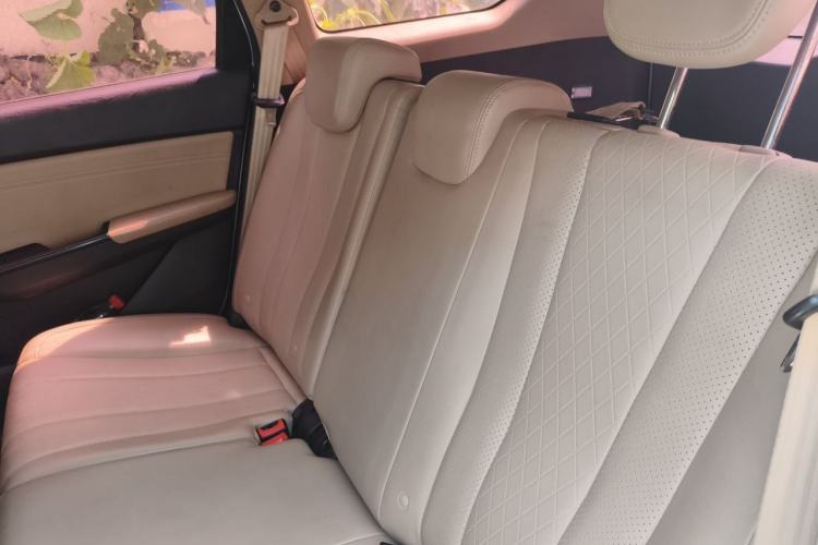 Used Baojun 310W 2017 1.5L Manual Fashion Model China V Left Rear Seat
