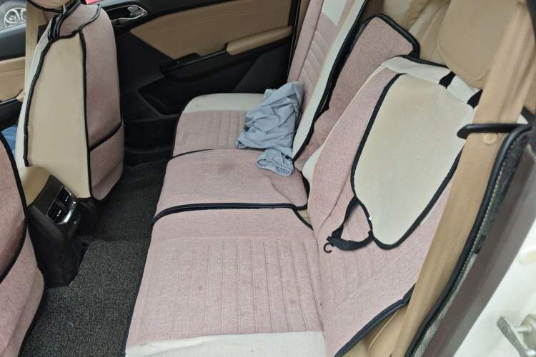 Used Baojun 310W 2017 1.5L Manual Fashion Model China V Left Rear Seat