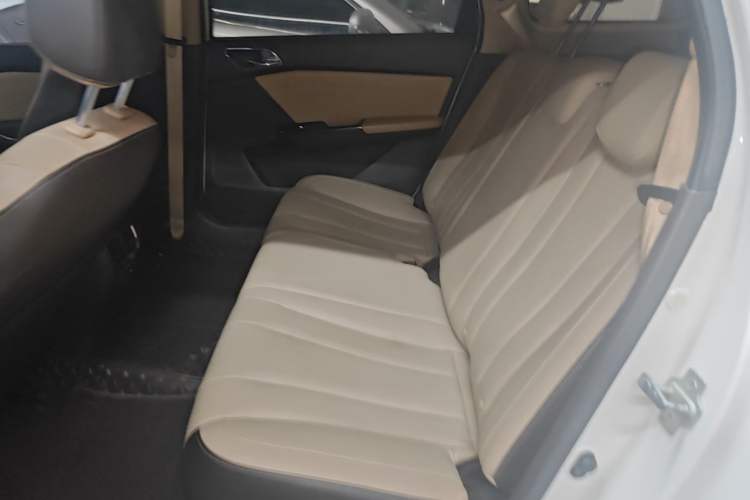 Used Baojun 310W 2017 1.5L Manual Fashion Model China V Left Rear Seat