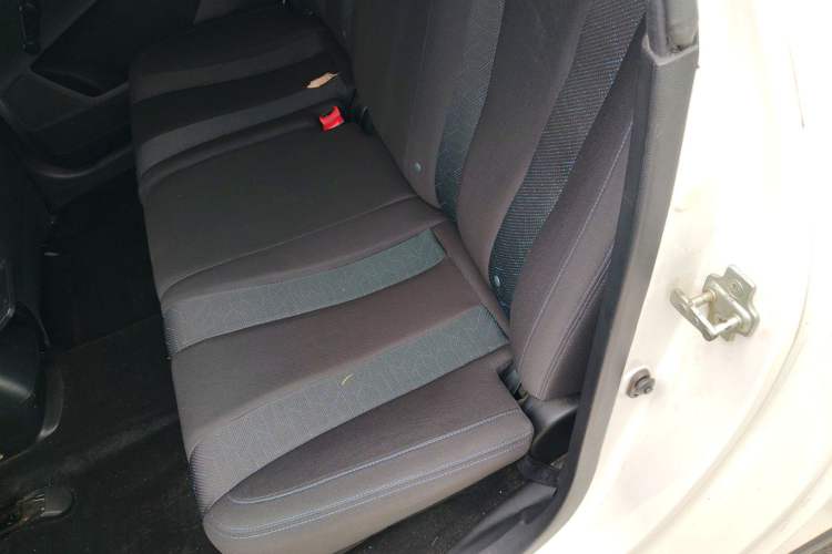 Used Baojun 310W 2017 1.2L Manual Value Edition China V Left Rear Seat