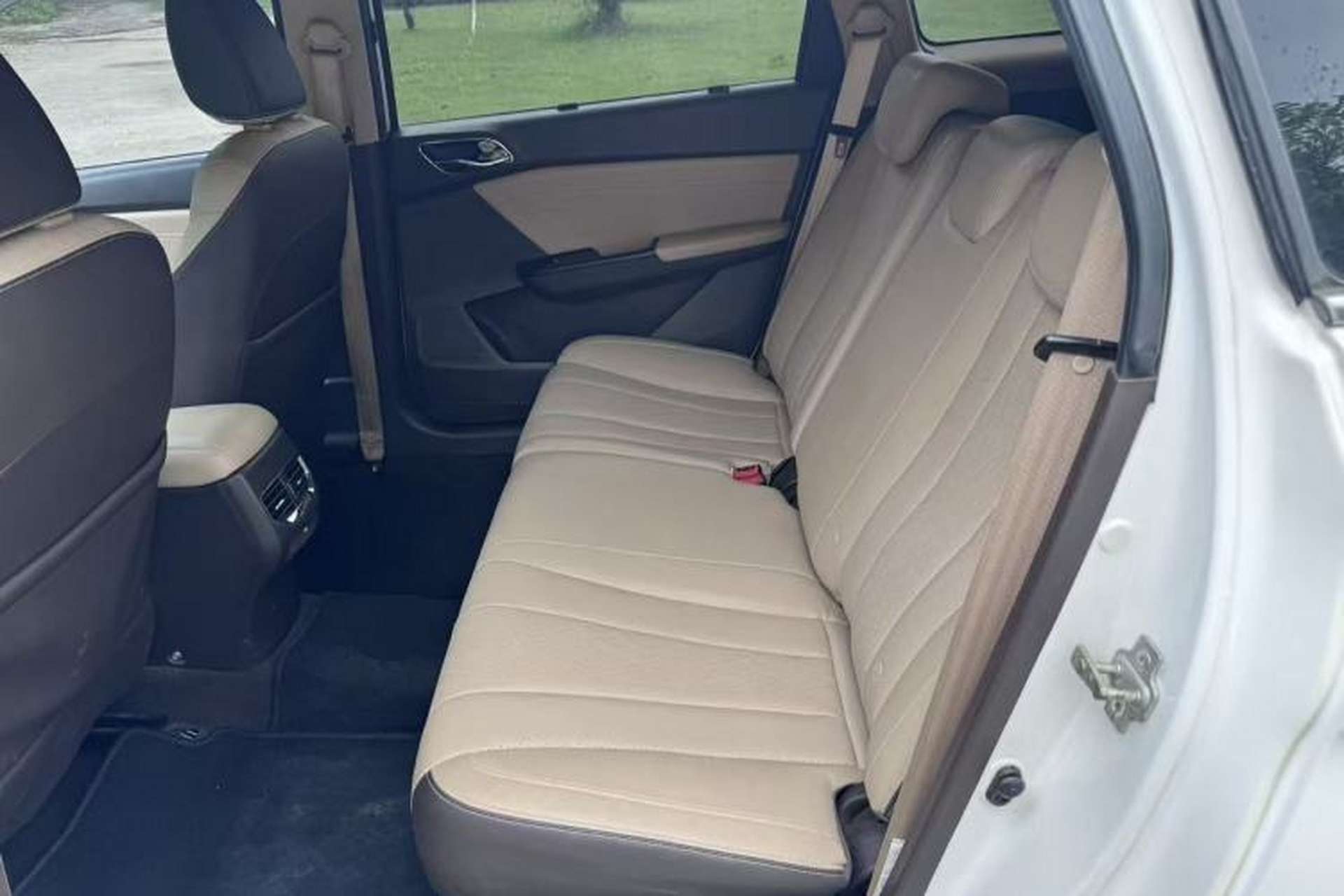 Used Baojun 310W 2017 1.5L Manual Fashion Model China V Left Rear Seat