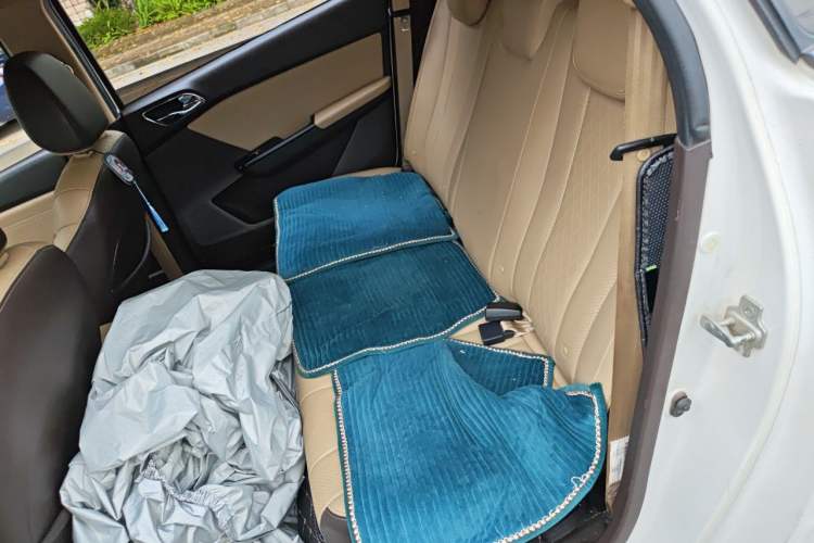 Used Baojun 310W 2017 1.5L Manual Fashion Model China V Left Rear Seat