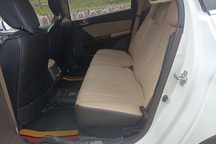 Used Baojun 310W 2017 1.5L Manual Fashion Model China V Left Rear Seat