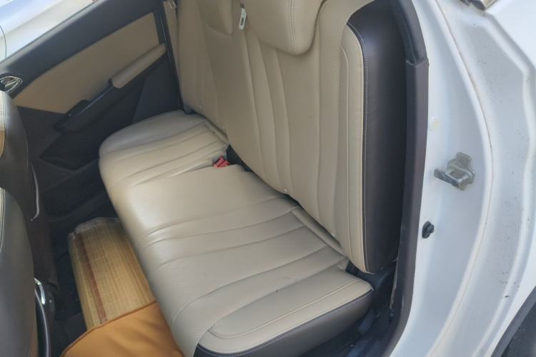 Used Baojun 310W 2017 1.5L Manual Fashion Model China V Left Rear Seat