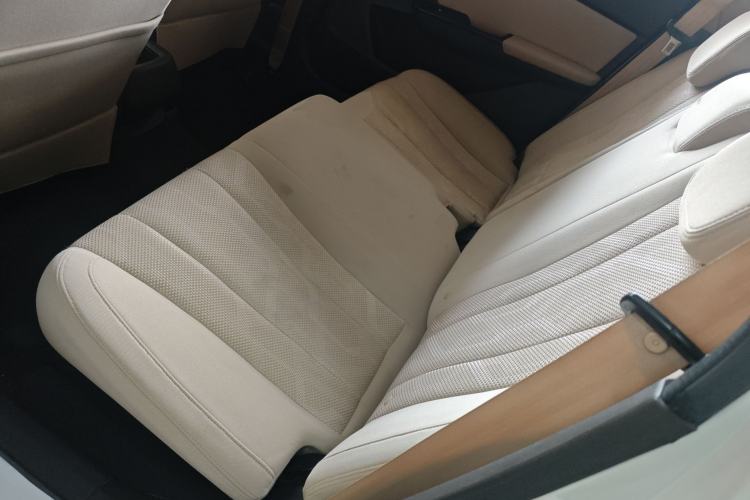 Used Baojun 310W 2017 1.5L Manual Comfort Version China VI Emission Standard Left Rear Seat