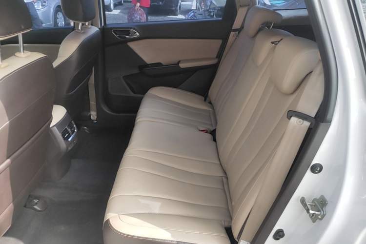 Used Baojun 310W 2017 1.5L Manual Fashion Edition China VI Left Rear Seat
