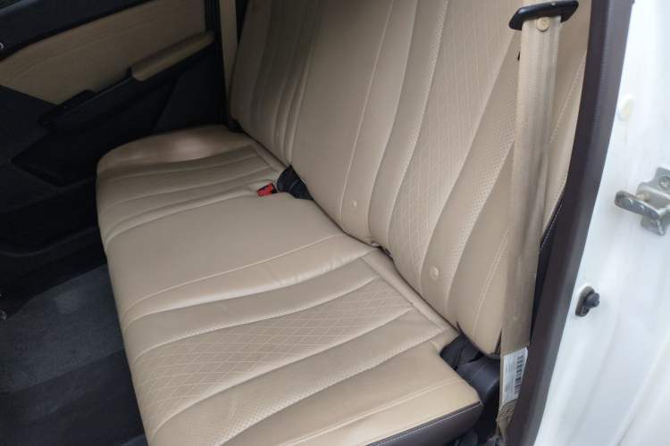 Used Baojun 310W 2017 1.5L Manual Fashion Model China V Left Rear Seat