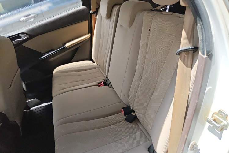 Used Baojun 310W 2017 1.5L Manual Comfort Version China V Left Rear Seat