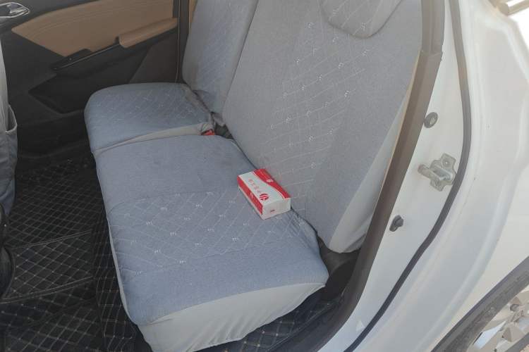 Used Baojun 310W 2017 1.5L Manual Fashion Model China V Left Rear Seat