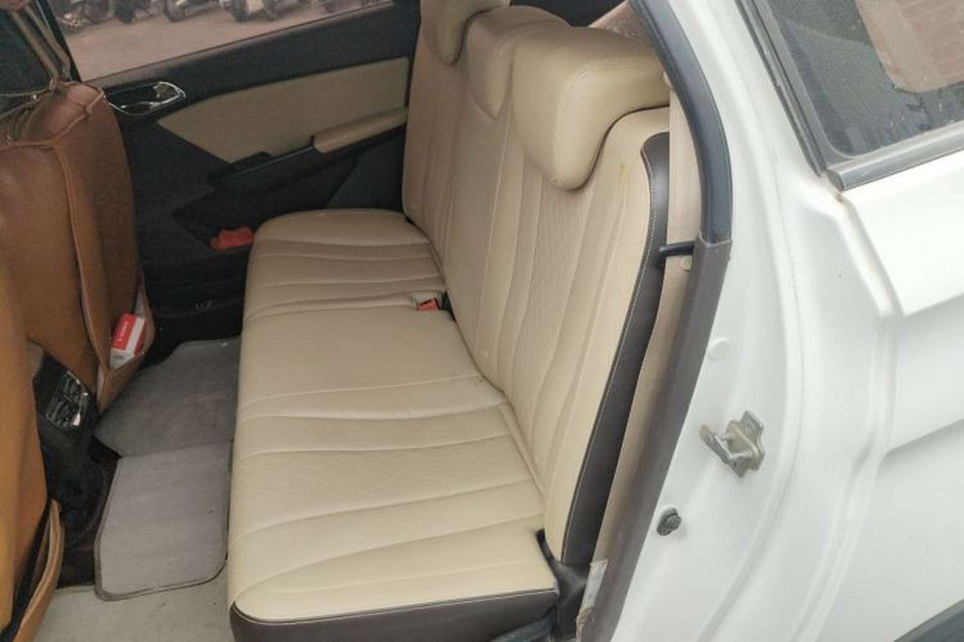 Used Baojun 310W 2017 1.5L Manual Fashion Model China V Left Rear Seat