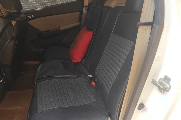 Used Baojun 310W 2017 1.5L Manual Fashion Model China V Left Rear Seat