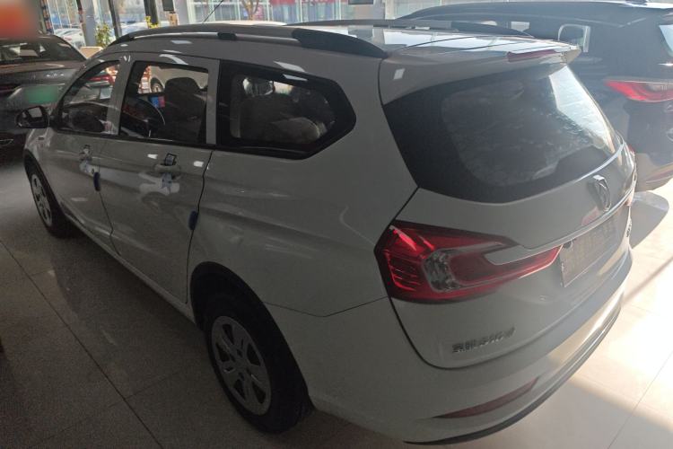 Used Baojun 310W 2017 1.5L Manual Comfort Version China VI Emission Standard Left Side