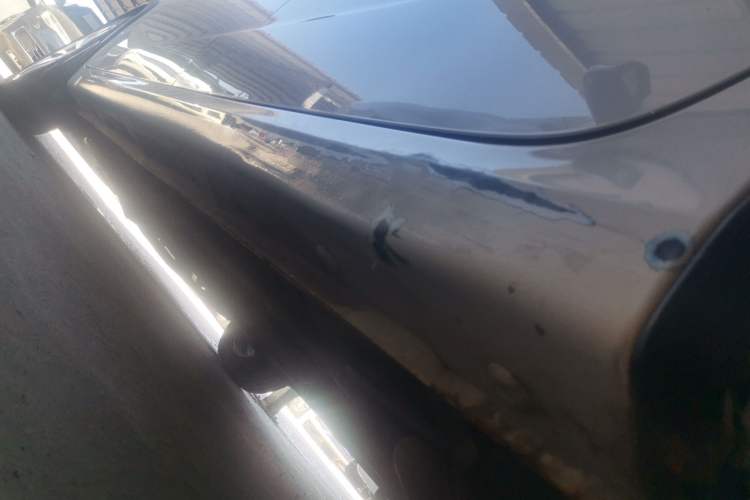 Used Baojun 310W 2017 1.5L Manual Fashion Model China V Left Side Sill