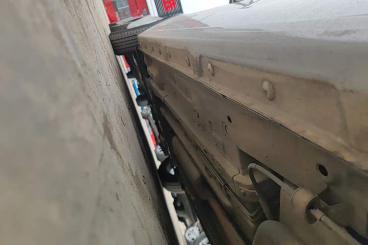Used Baojun 310W 2017 1.5L Manual Fashion Model China V Left Side Sill