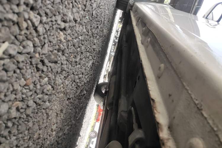 Used Baojun 310W 2017 1.5L Manual Fashion Edition China VI Left Side Sill