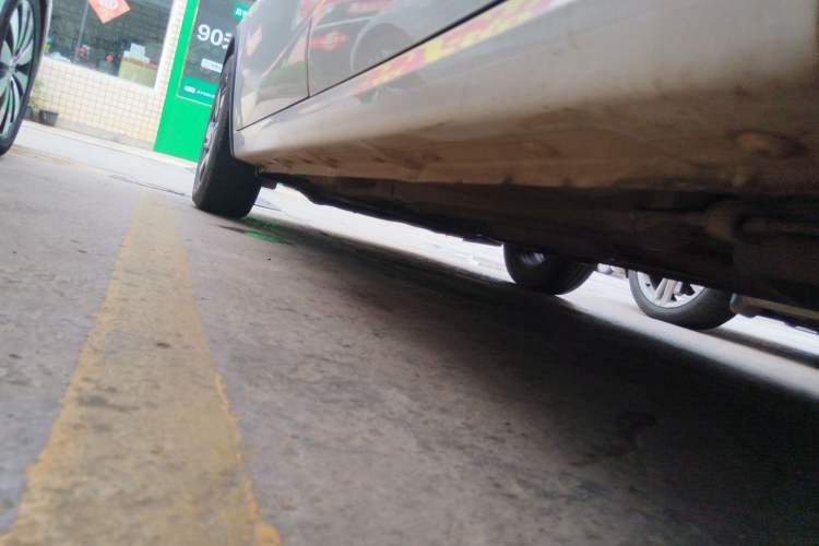 Used Baojun 310W 2017 1.5L Manual Luxury Edition China V Left Side Sill