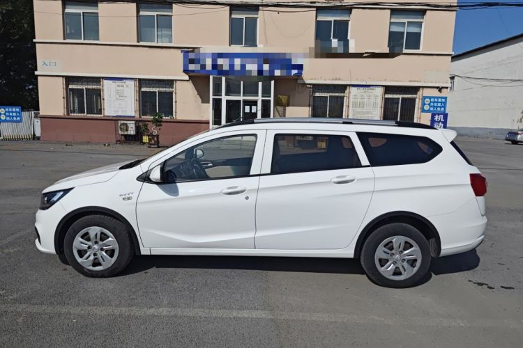 Used Baojun 310W 2017 1.5L Manual Comfort Version China V Left Side