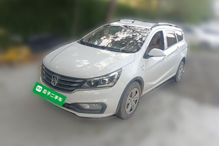 Used Baojun 310W 2017 1.5L Manual Comfort Version China V Guazi used car, China used car export, Used car for sale, Used  cars, Cheapest cars for sale