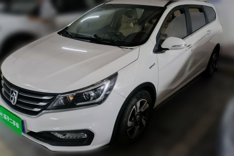 Used Baojun 310W 2017 1.5L Manual Luxury Edition China V Guazi used car, China used car export, Used car for sale, Used  cars, Cheapest cars for sale