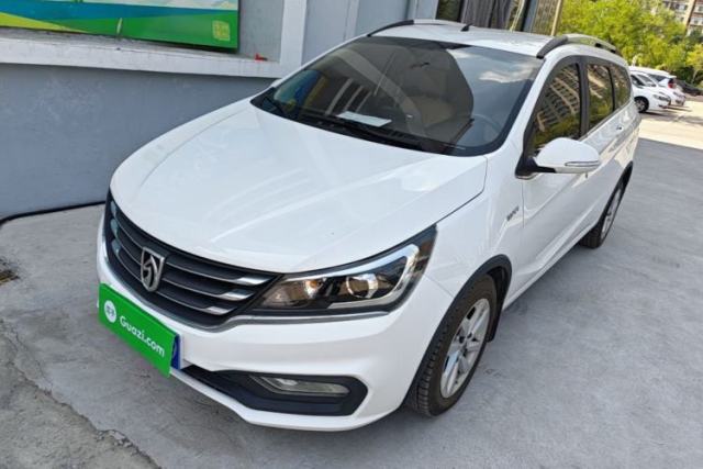 Baojun 310W 2017 1.5L Manual Fashion Model China V usata