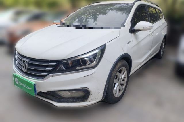 Used Baojun 310W 2017 1.5L Manual Fashion Model China V
