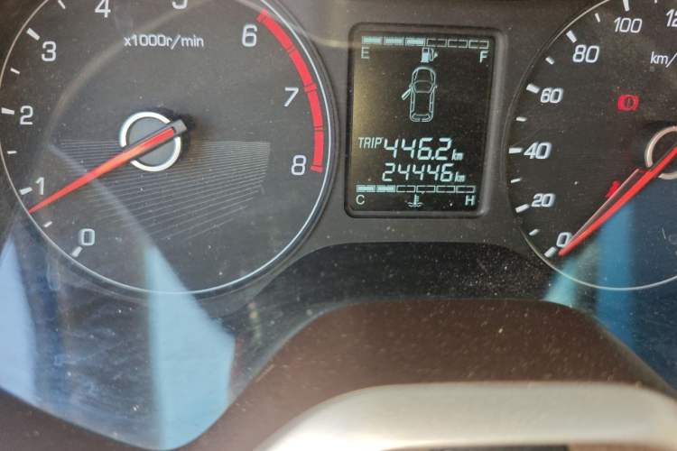 Used Baojun 310W 2017 1.5L Manual Comfort Version China VI Emission Standard Odometer Close Up