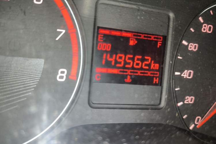 Used Baojun 310W 2017 1.2L Manual Value Edition China V Odometer Close Up