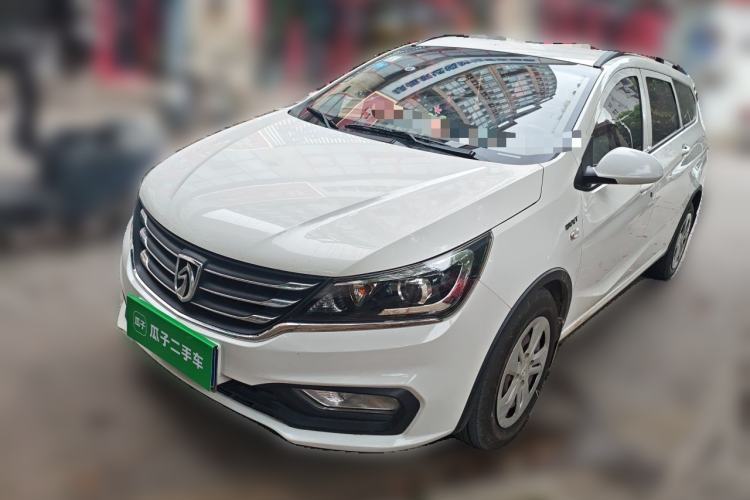 Used Baojun 310W 2017 1.5L Manual Comfort Version China V Guazi used car, China used car export, Used car for sale, Used cars, Cheapest cars for sale