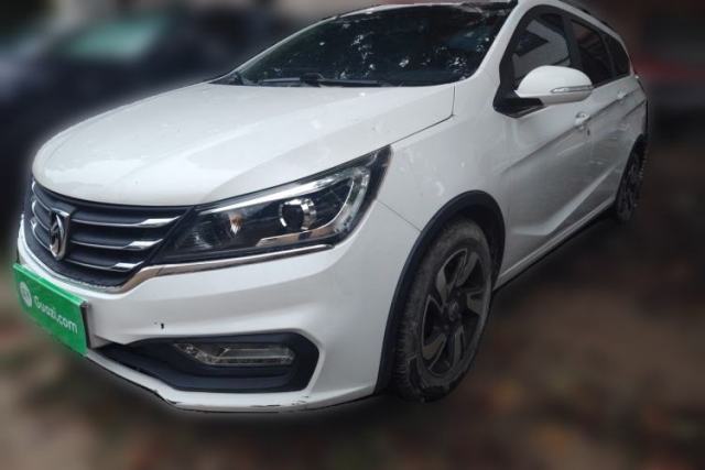 Used Baojun 310W 2017 1.5L Manual Luxury Version China VI
