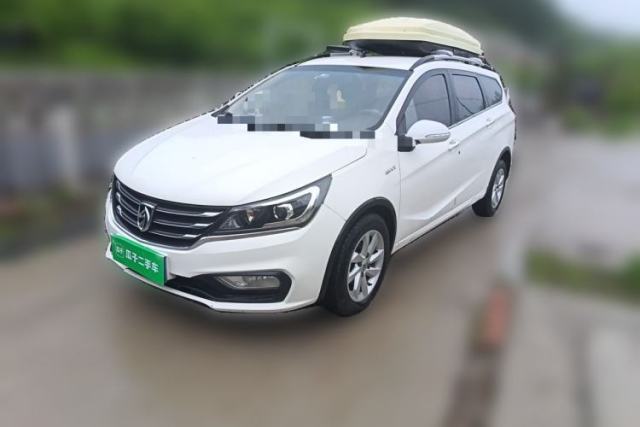 Used Baojun 310W 2017 1.5L Manual Fashion Model China V