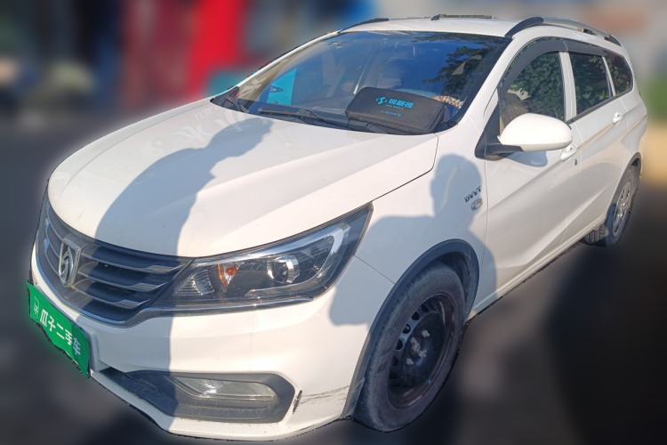 Used Baojun 310W 2017 1.5L Manual Comfort Version China VI Emission Standard Guazi used car, China used car export, Used car for sale, Used  cars, Cheapest cars for sale