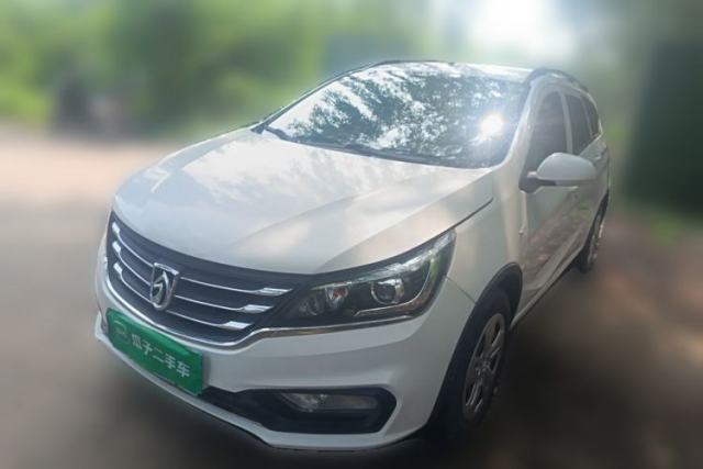 Used Baojun 310W 2017 1.5L Manual Comfort Version China VI Emission Standard