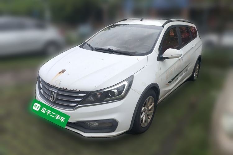 Used Baojun 310W 2017 1.5L Manual Comfort Version China V Guazi used car, China used car export, Used car for sale, Used  cars, Cheapest cars for sale