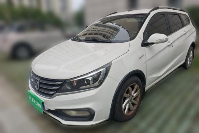 Used Baojun 310W 2017 1.5L Manual Fashion Model China V