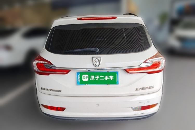 Used Baojun 310W 2017 1.5L Manual Fashion Model China V Rear