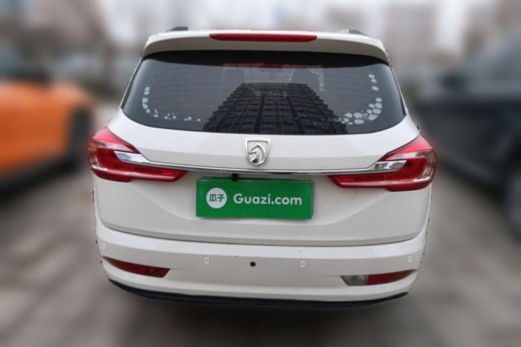 Used Baojun 310W 2017 1.5L Manual Comfort Version China VI Emission Standard Rear